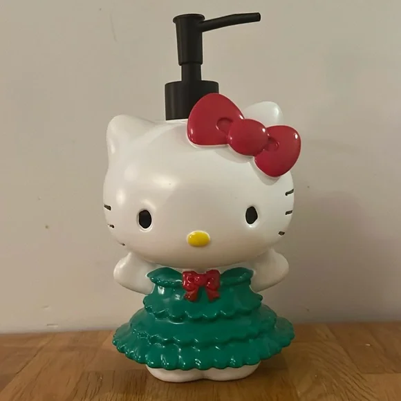 Soap Dispenser - Picture 2 of 4